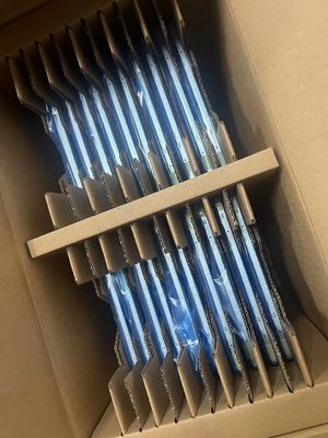 Καλή τιμή. Βιομηχανικό AUO 13,3 επιτροπή G133HAN01.1 1920X1080P 166PPI 400cd/M2 30PIN ίντσας LCD σε απευθείας σύνδεση